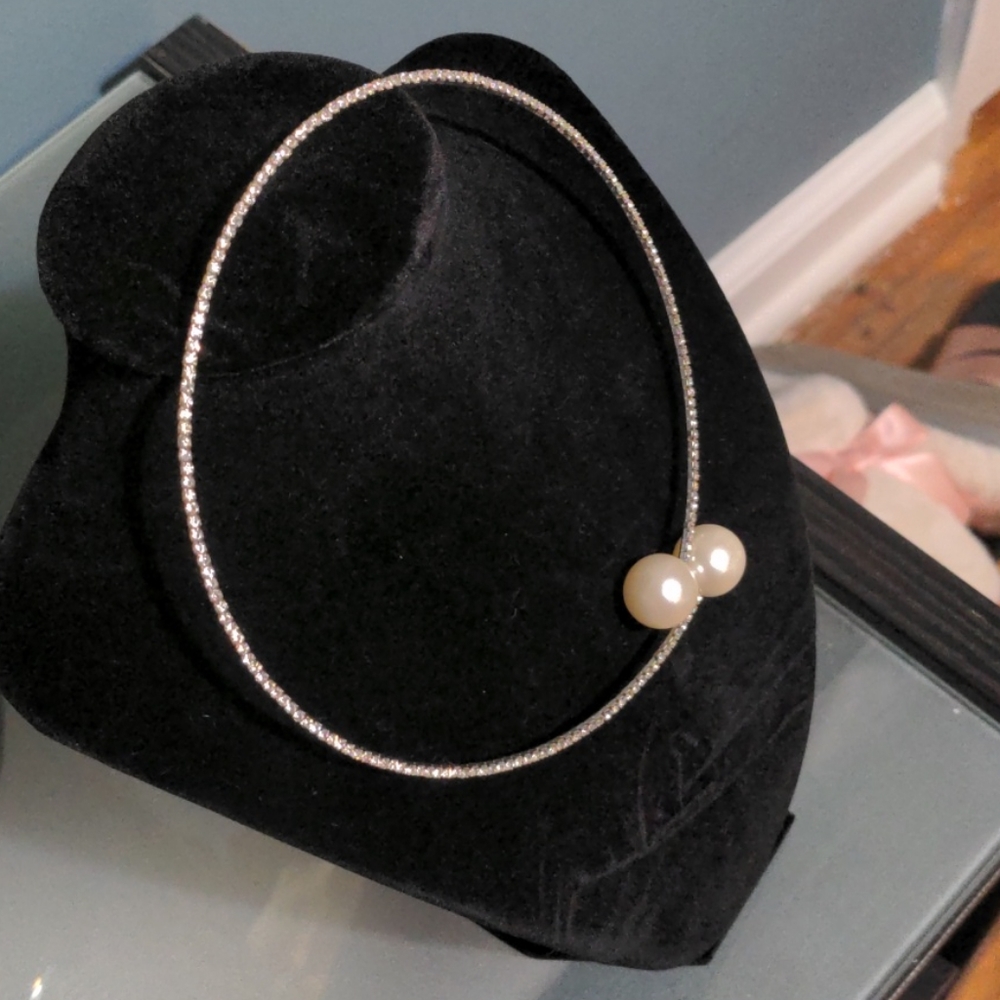 Necklace. Mix and match 1 for $8 2 for $14 - Picture 2 of 2